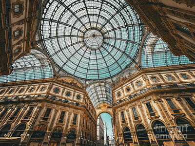 Leslie Brashear Adds New Photos To Her Italy Collection After Recent Trip